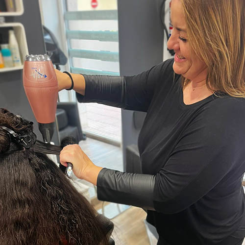 Carol Gomis peluquera profesional